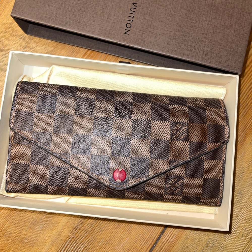 Josephine wallet
